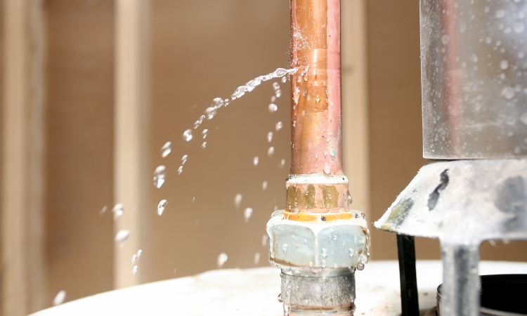 Fixing Water Pipe Leaks