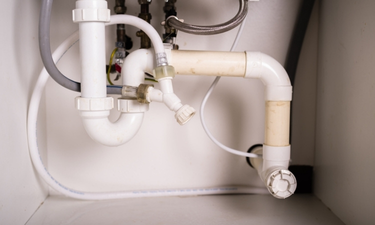 installing a Kitchen Sink Bottle Trap