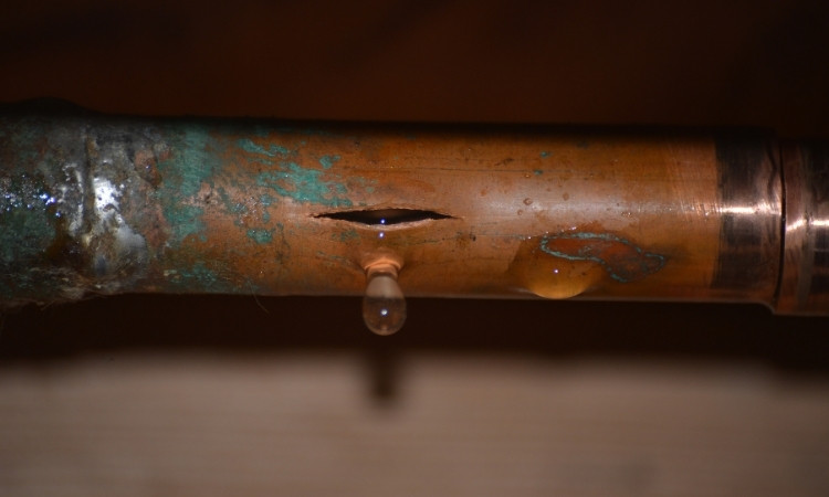 pinhole leak in copper pipe