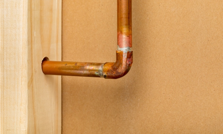 repair a pinhole leak in copper pipe